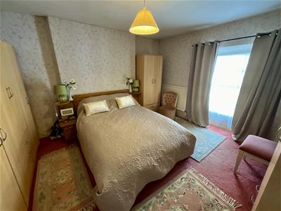 FRONT BEDROOM 1